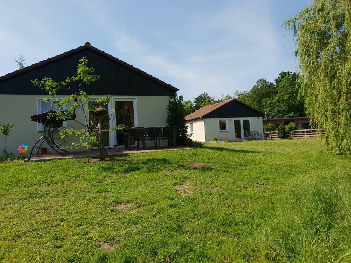 Landhof-Erkner Villa ภายนอก รูปภาพ